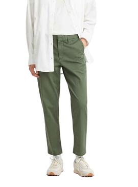 Pantalon Levis Chino Vert pour Femme