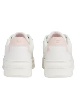 Chaussures Tommy Hilfiger Basket blanches pour femme.