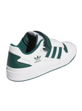 Chaussures Adidas Forum Low blanches pour hommes.