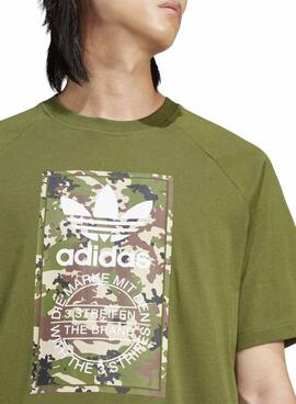 T-shirt Adidas Camo Tongue verte pour homme