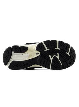 Chaussures New Balance PV2002 Noir pour Enfant.