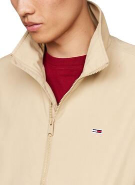 Veste coupe-vent Tommy Hilfiger Essential beige pour homme.