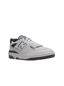 Chaussures New Balance 550 blanches et noires pour homme.