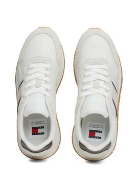 Des baskets Tommy Jeans Eva Runner blanches pour femme