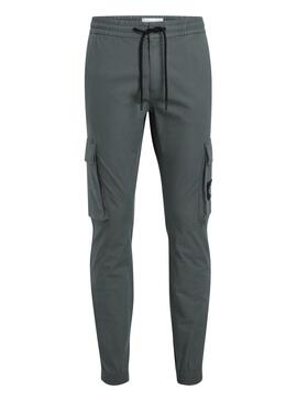 Pantalon cargo Calvin Klein Jeans lavé gris pour homme