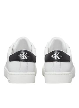 Sneakers Calvin Klein Jeans Chunky cupsole blanc et noir pour femme.