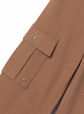 Pantalon Mayoral en molleton cargo de couleur moutarde pour fille