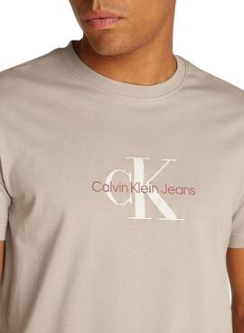 T-shirt Calvin Klein Jeans beige vieilli pour homme