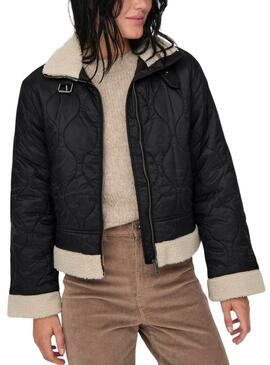 Veste matelassée noire pour femme Only Vania style aviateur.