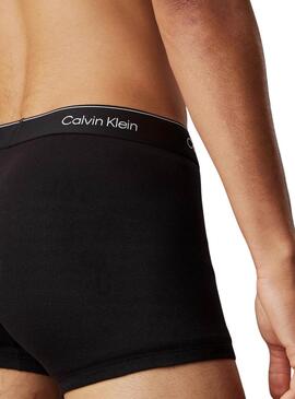 Pack de 3 boxers Calvin Klein negro con cintura negra para hombre.