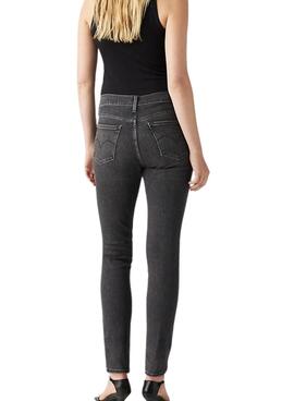 Jean noir Levis 311 pour femme