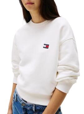 Sweatshirt Tommy Jeans Badge blanc pour femme