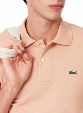 Polo Lacoste Piqué L.12.12 corail pour homme