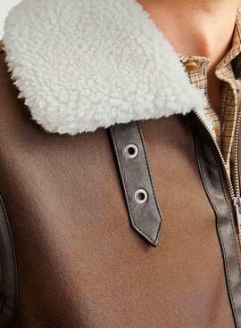 Veste d'aviateur Jack and Jones en mouton retourné marron pour homme.
