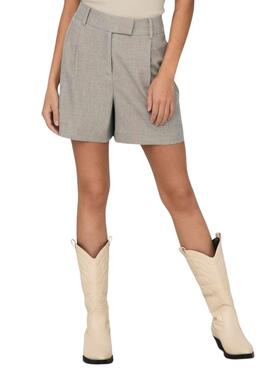 Short uniquement beige pour femme