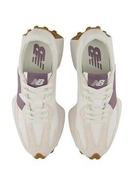 Sneakers New Balance 327 beige et violet pour femme.