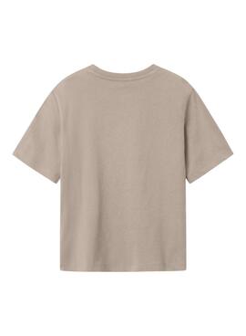 T-Shirt  Name It Irlan en color tostado para niño.
