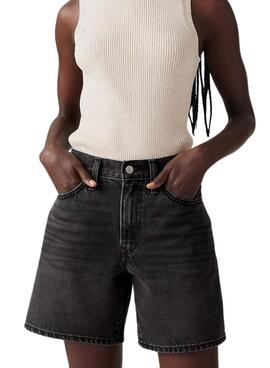 Bermudas Levis 94 Baggy noir pour femmes