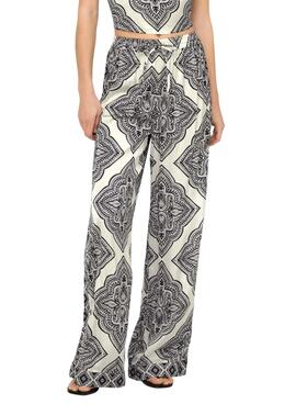 Pantalon Only Hairon ethnique blanc et noir pour femme.