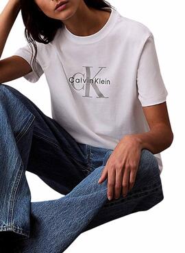 T-shirt Calvin Klein Jeans Hero blanc pour femme