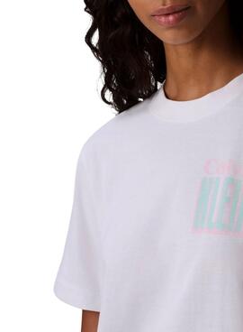 T-shirt Calvin Klein Jeans Boxy blanc pour femme