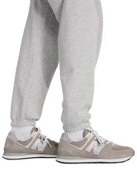Chaussures de course New Balance gris pour homme.