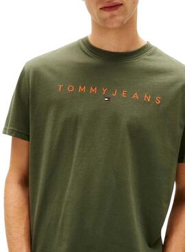 T-shirt Tommy Jeans Linear Logo verte pour homme