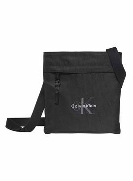 Sac à main Calvin Klein Jeans plat noir pour homme.