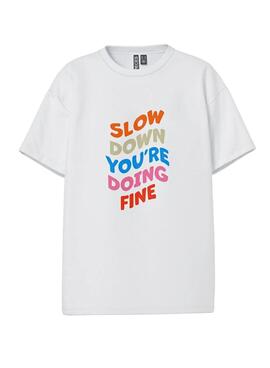 T-shirt Pieces Alfi Slow Down blanche pour femme