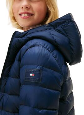 Manteau rembourré Tommy Hilfiger marine pour enfants.