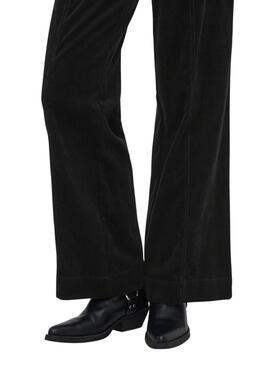 Pantalon Only Madison en velours cotele noir pour femme.