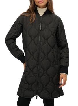 Parka Superdry acolchada negra para mujer.