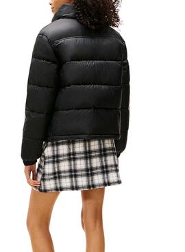 Veste matelassée Tommy Jeans Hidden Hood noire pour femme.