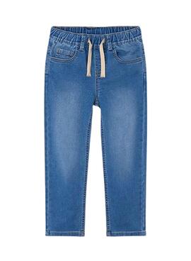 Pantalon Mayoral jogger en denim suave para niño.
