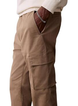 Pantalons cargo Calvin Klein Jeans beige pour homme