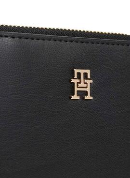 Portefeuille Tommy Hilfiger Icon noir avec rabat pour femme