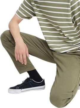Pantalon Levis XX Chino Standard Taper vert pour homme.