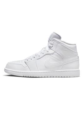 Chaussures AIR JORDAN 1 MID 136 Blanc.