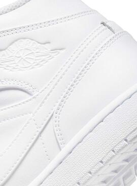 Chaussures AIR JORDAN 1 MID 136 Blanc.