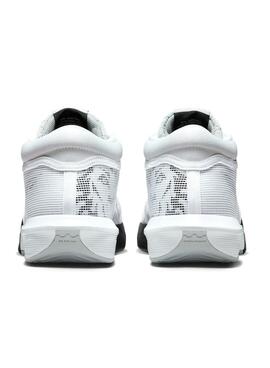 LeBron Witness 8 100 