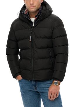 Veste matelassée à capuche Superdry Hooded Sports Puffer noire pour homme.