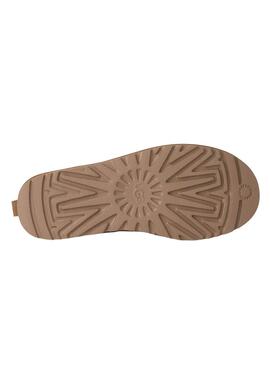 Bottes UGG Classic Micro chameau pour femmes.
