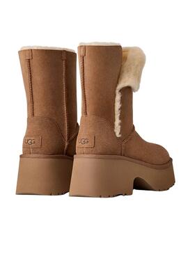 Bottes UGG Esmee chameau pour femme.