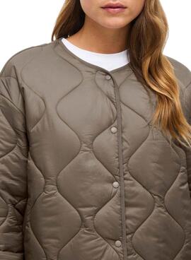 Veste matelassée grise pour femme de Vila Vidune.