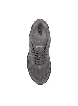 Chaussures New Balance U2002R violet et noir pour hommes