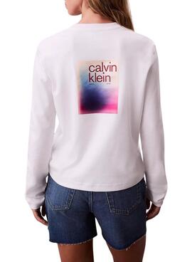 T-shirt Calvin Klein Jeans Satin Ombre Graphic blanc pour femme