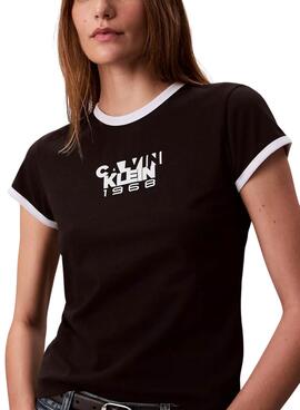 T-shirt Calvin Klein 1968 Graphic Baby noir pour femme