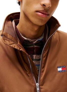 Veste matelassée marron Tommy Jeans pour homme
