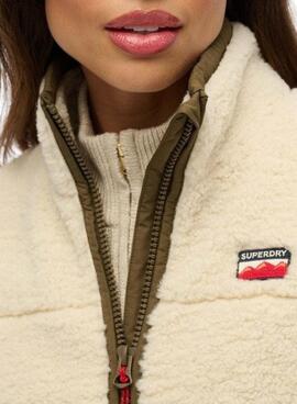 Veste polaire Superdry Fleece Hybrid beige et vert pour femme.