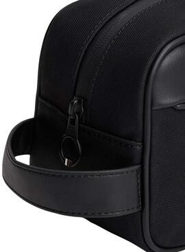 Trousse de toilette Tommy Hilfiger Foundation noire pour homme.